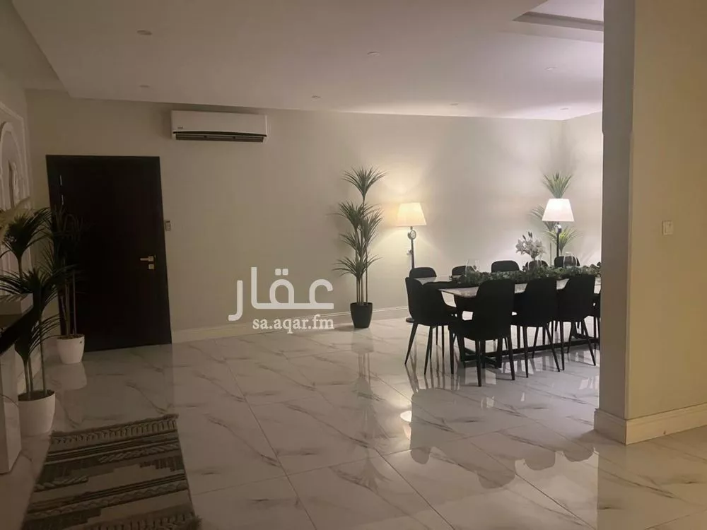 فيلا 10 غرف في الروضة 7