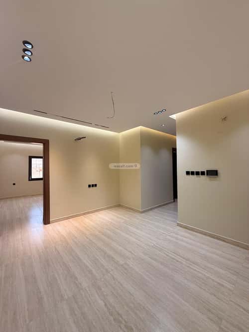 شقة 4 غرف في الروضة 4