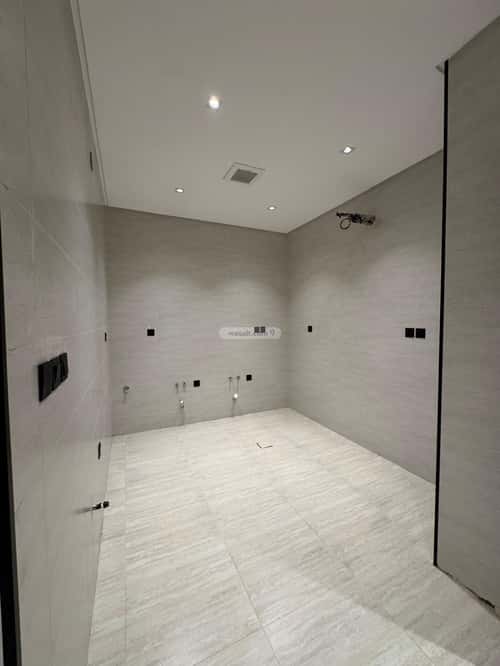 شقة 3 غرف في النزهة 4