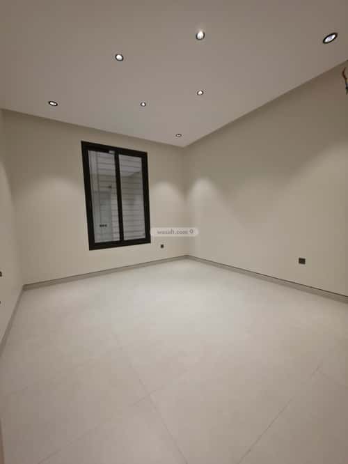 5 bedroom apartment in Al Rabwa 3