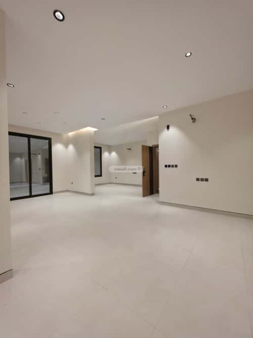 5 bedroom apartment in Al Rabwa 10