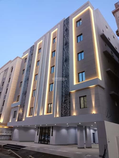 3 bedroom apartment in Al Marwa 5