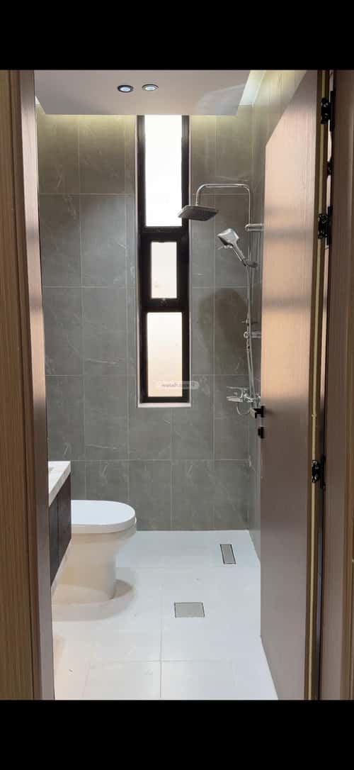 4 bedroom apartment in Al Rawdah 3