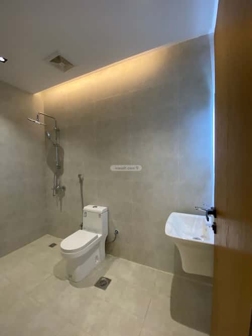 5 bedroom apartment in Al Manar 4