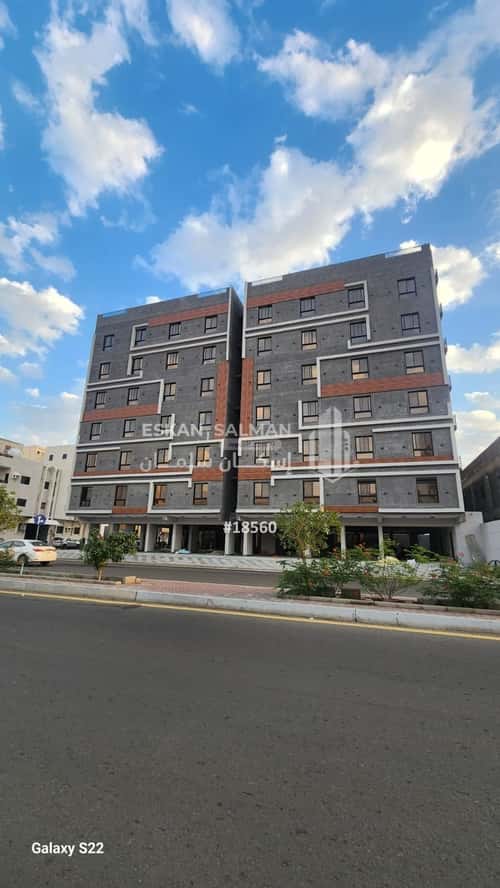 3 bedroom apartment in Al Rehab 5