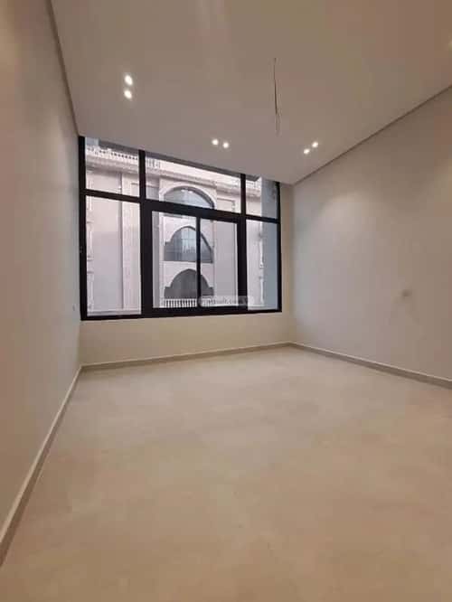 4 bedroom apartment in Al Rawdah 11