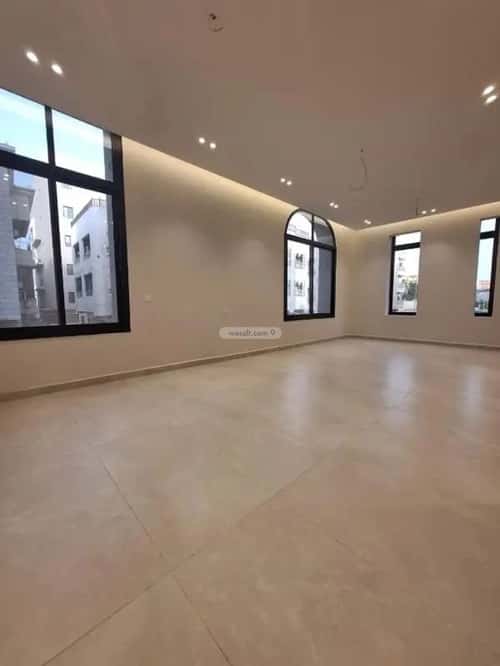4 bedroom apartment in Al Rawdah 6