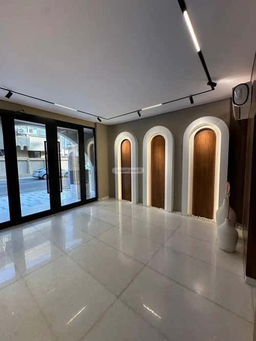 4 bedroom apartment in Al Rawdah 8