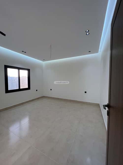 شقة 4 غرف في الروضة 5