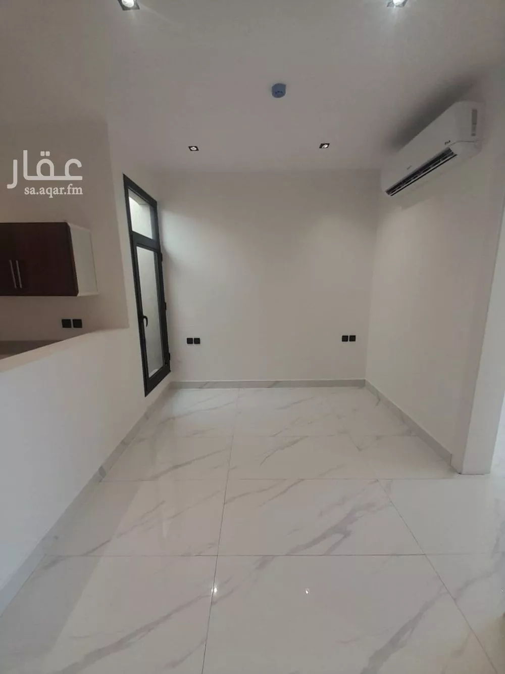 3 bedroom apartment in Al Aqiq 5