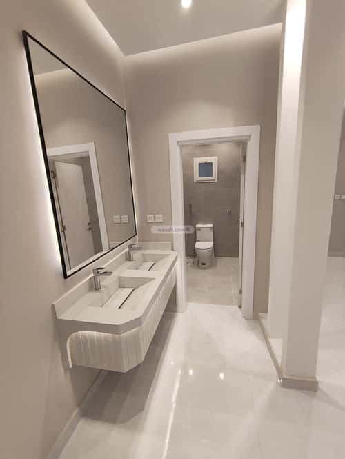 فيلا 12 غرف في طيبة 2