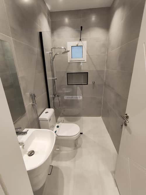 فيلا 12 غرف في طيبة 4