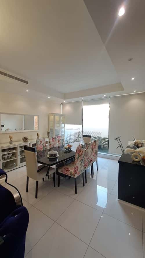 5 bedroom villa in Abhur South 4