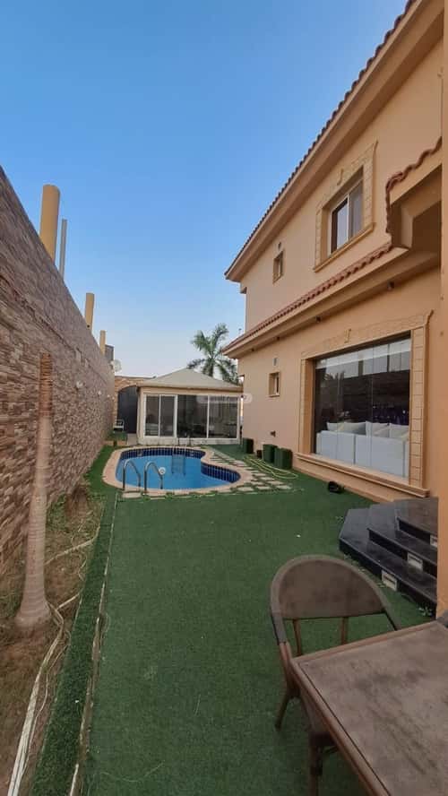 5 bedroom villa in Abhur South 9