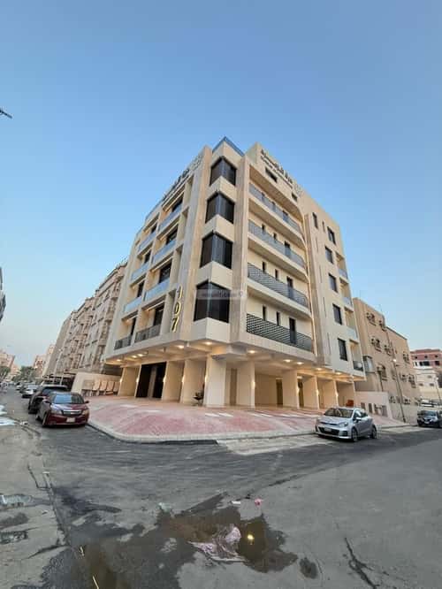 3 bedroom apartment in Al Salamah 13