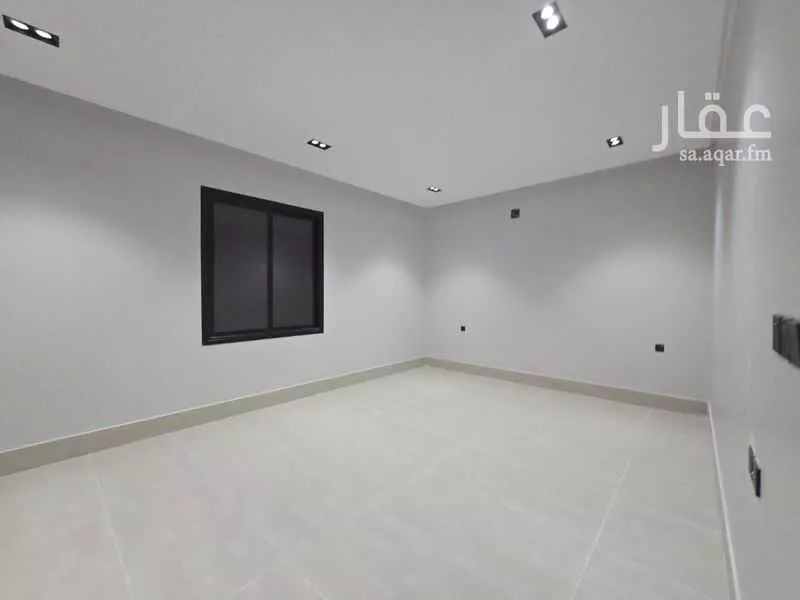 فيلا 5 غرف في عكاظ 14