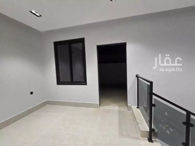 فيلا 5 غرف في عكاظ 15