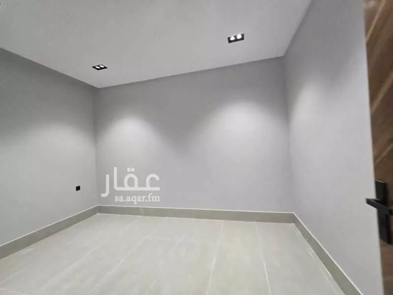 فيلا 5 غرف في عكاظ 23