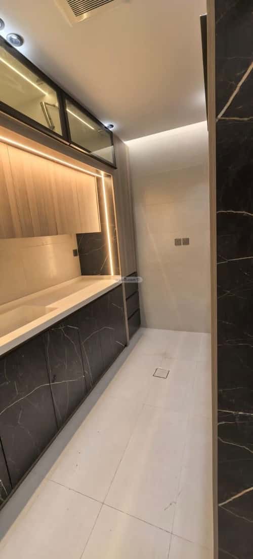 4 bedroom apartment in Al Rawdah 4