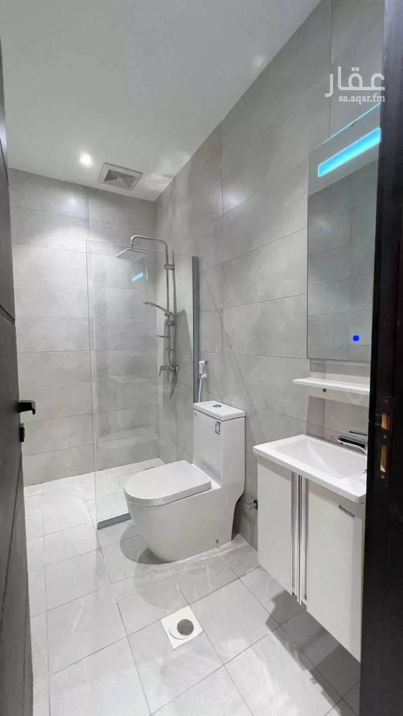 شقة 4 غرف في الصوارى 1