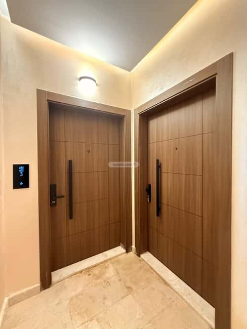 شقة 4 غرف في الروضة 4