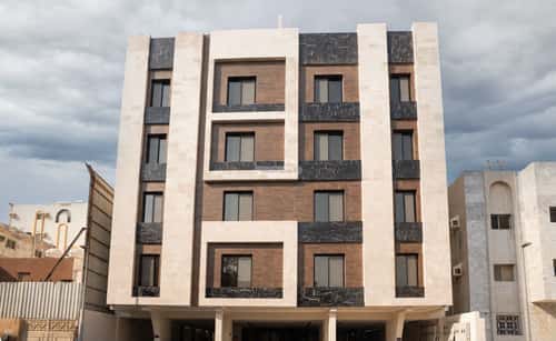 4 bedroom apartment in Al Salamah 10