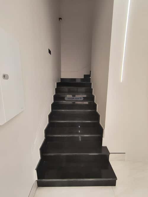 فيلا 7 غرف في الفروسية 4