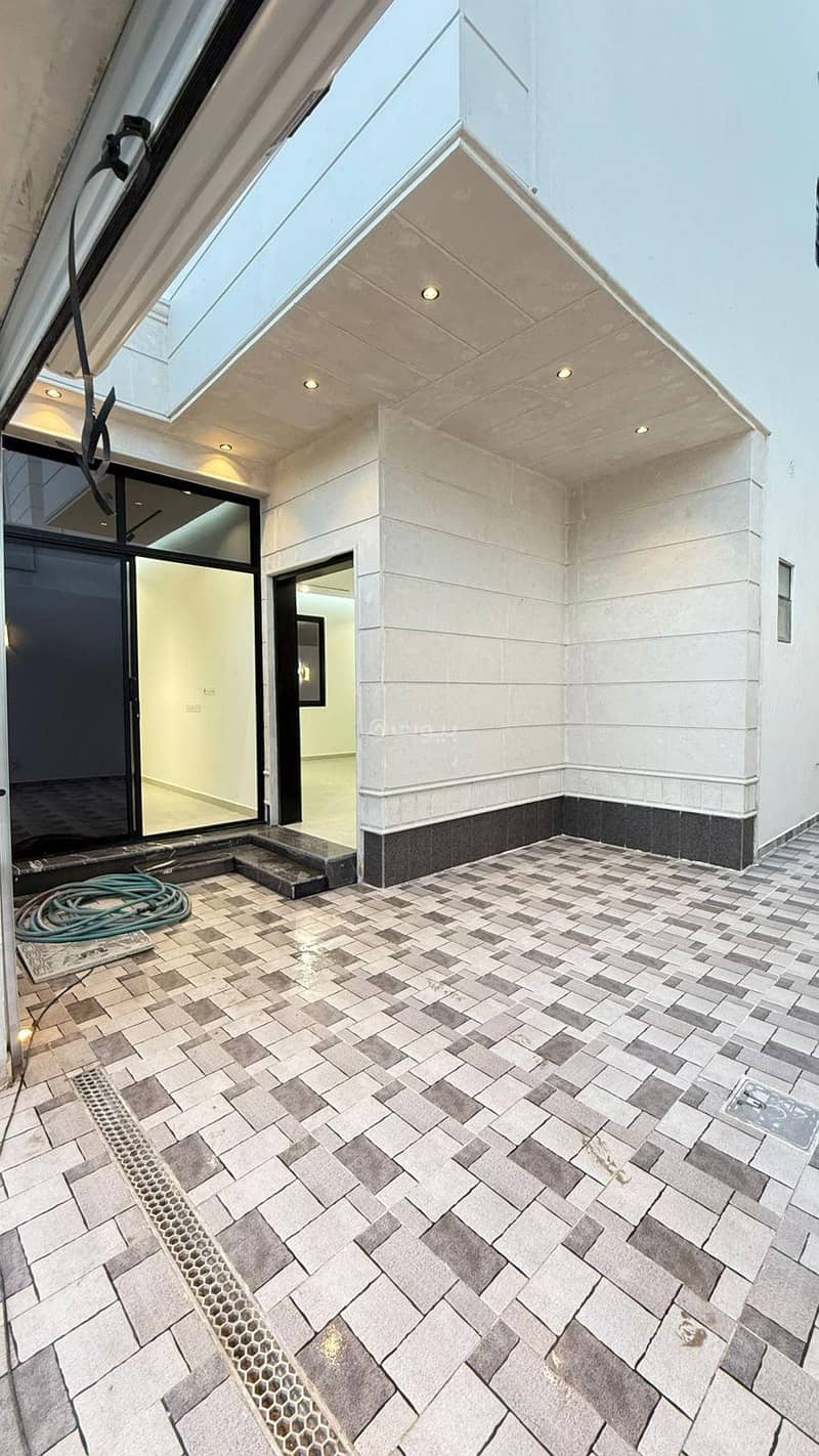 3 bedroom villa in Al Aziziyah, Riyadh 3