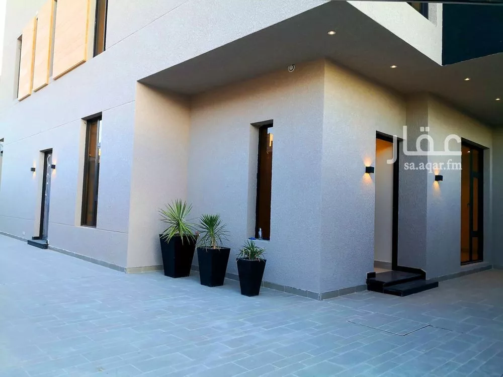 5 bedroom villa in Al Aridh 3