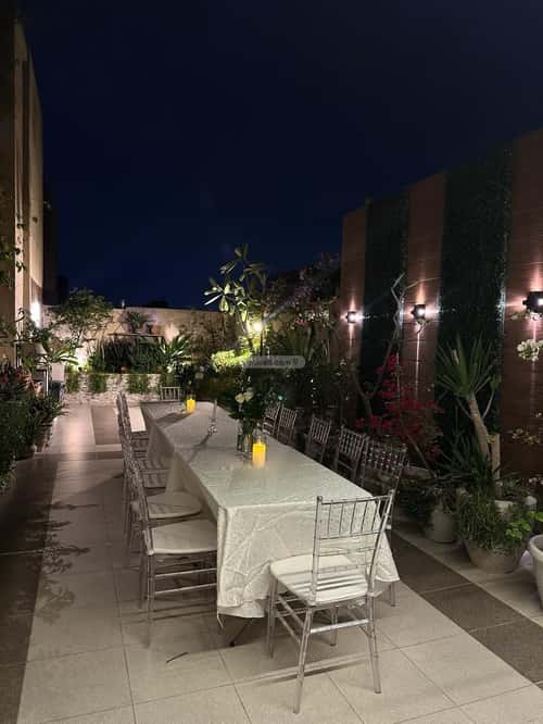 7 bedroom apartment in Al Marwa 3