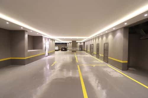 شقة 4 غرف في النزهة 5