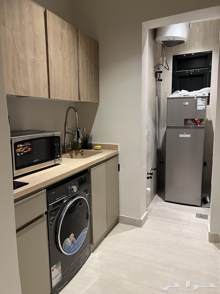 5 bedroom apartment in Al Hamra 3