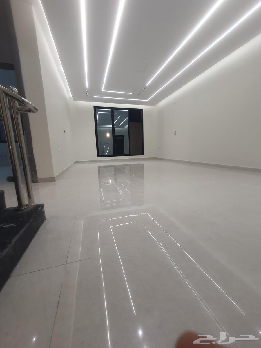 9 bedroom villa in Uhud, Eastern Province 11