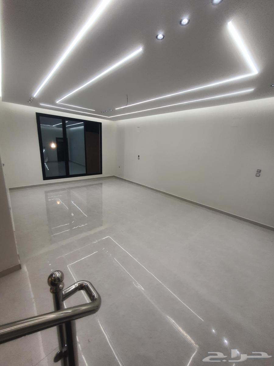 9 bedroom villa in Uhud, Eastern Province 13