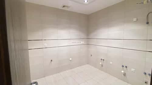 4 bedroom apartment in Al Marwa 1