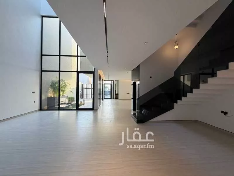 فيلا 5 غرف في العارض 11