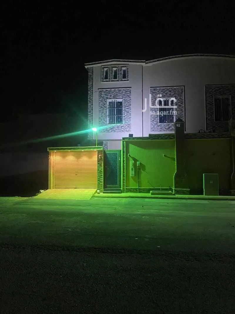 6 bedroom villa in Dhahrat Laban 2