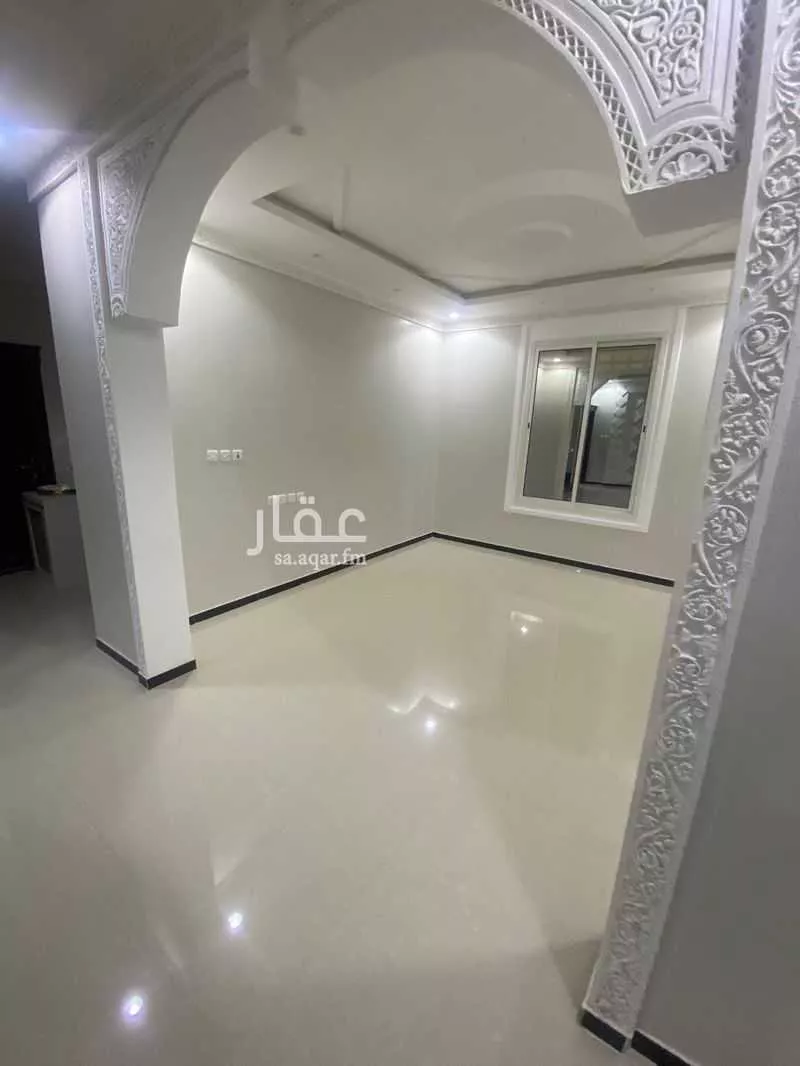 6 bedroom villa in Dhahrat Laban 6