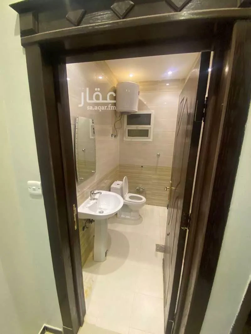 6 bedroom villa in Dhahrat Laban 7