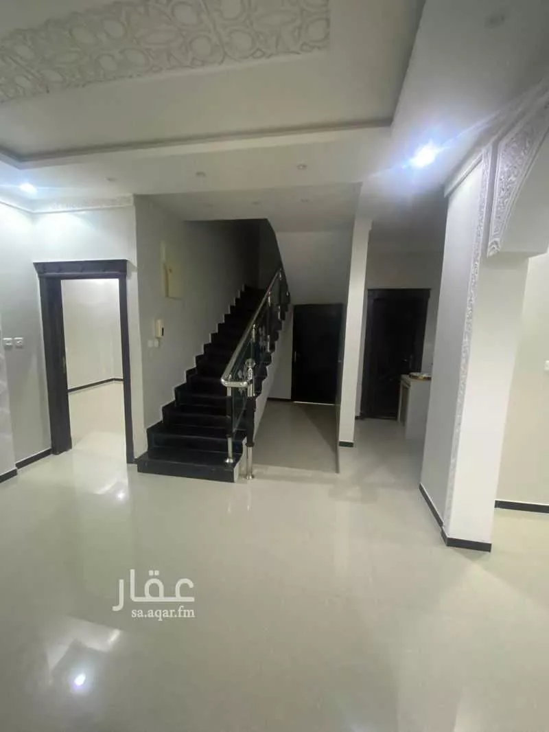6 bedroom villa in Dhahrat Laban 8