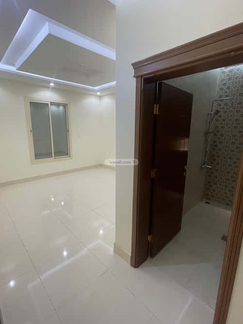 5 bedroom apartment in Al Marwa 10