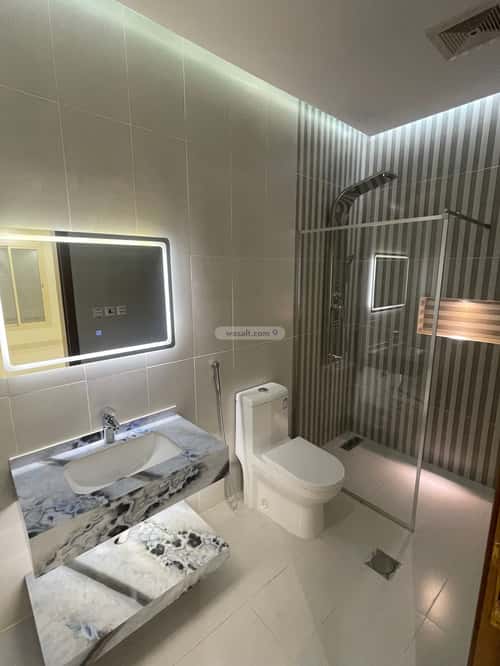 5 bedroom apartment in Al Marwa 8