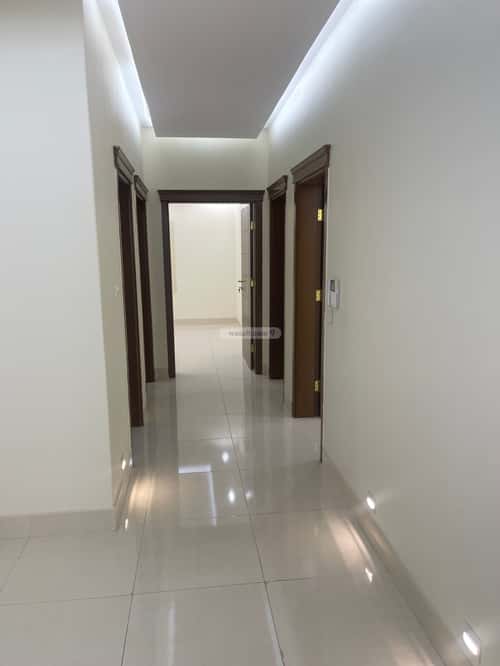 5 bedroom apartment in Al Marwa 4