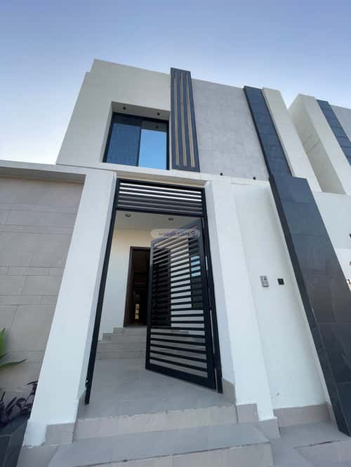 5 bedroom villa in Al Shiraa 17