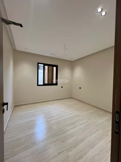 5 bedroom apartment in Al Naeem 17