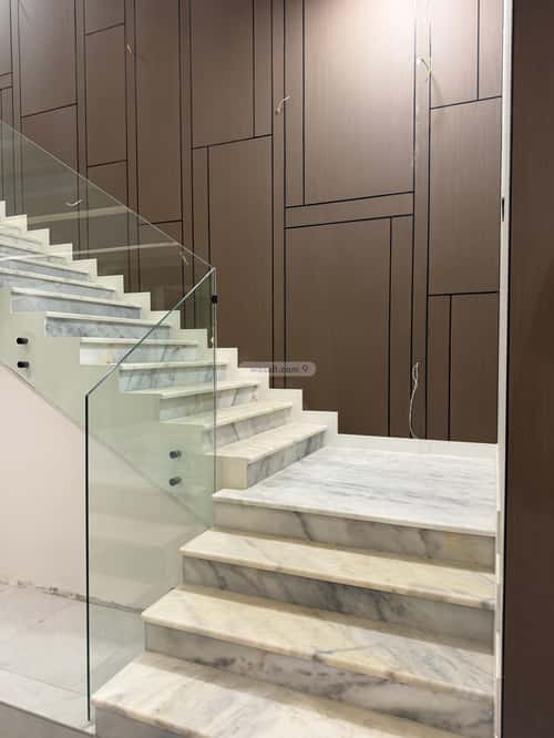 3 bedroom apartment in Al Rabwa 2