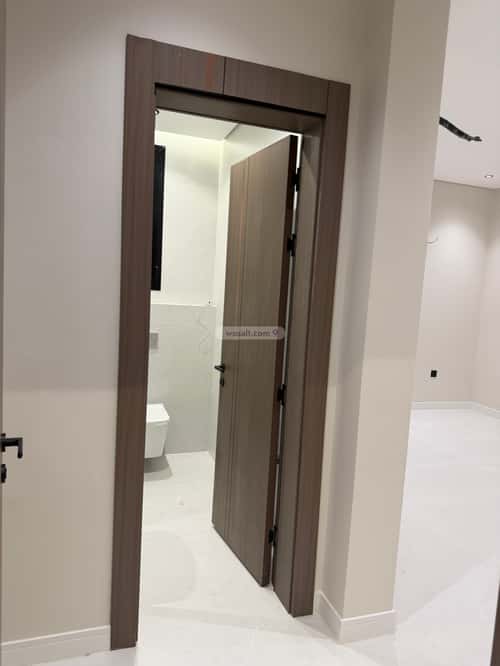 3 bedroom apartment in Al Rabwa 8