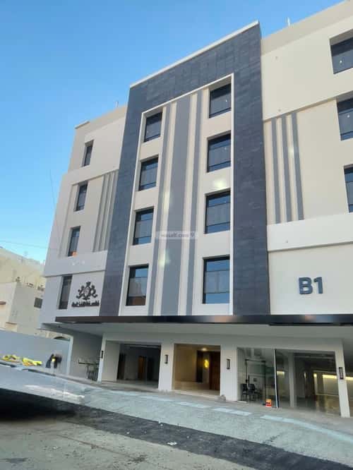 3 bedroom apartment in Al Rabwa 3