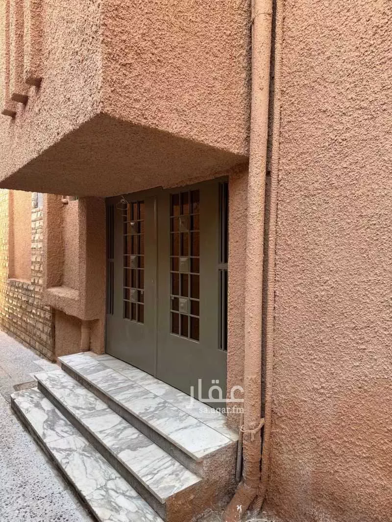 عمارة 582 م² في الديرة 20