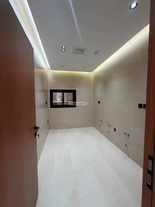 5 bedroom apartment in Al Rawdah 13